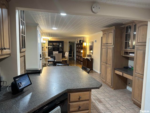 900 S 1ST Avenue, Morton, IL 61550