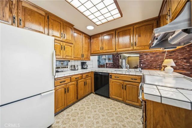 10739 Reseda, Porter Ranch, CA 91326