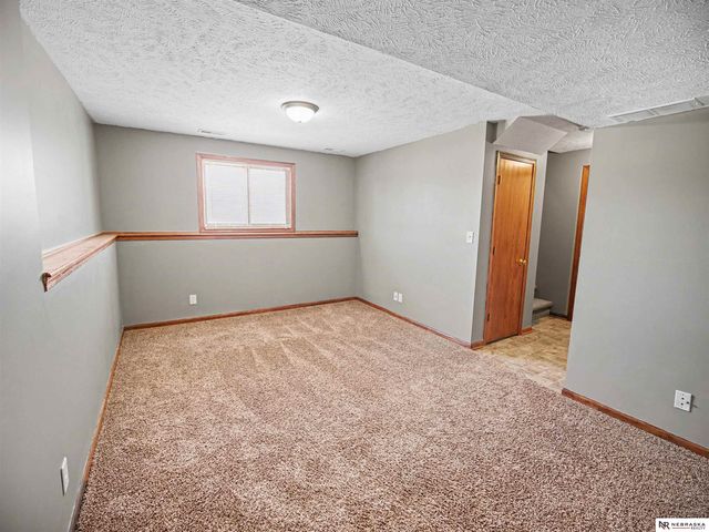 1954 SW 25th Street, Lincoln, NE 68522