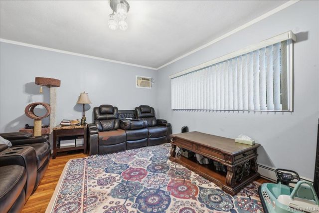 120 Bruce Terrace, Mineola, NY 11501