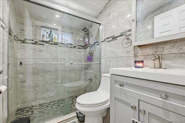 120 Bruce Terrace, Mineola, NY 11501