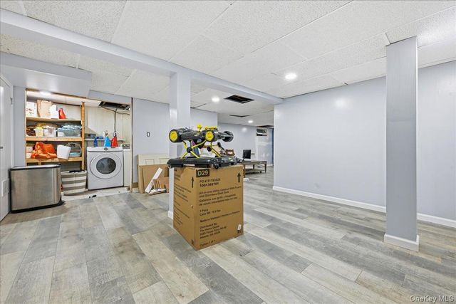 120 Bruce Terrace, Mineola, NY 11501