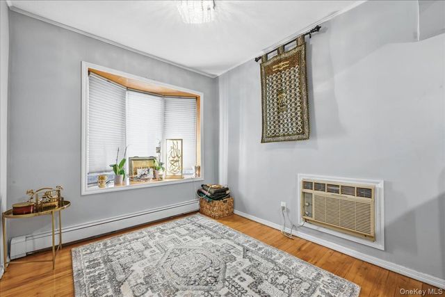 120 Bruce Terrace, Mineola, NY 11501