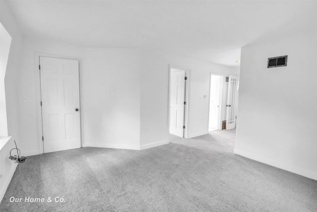 2502 Lee Drive, Bay City, MI 48708