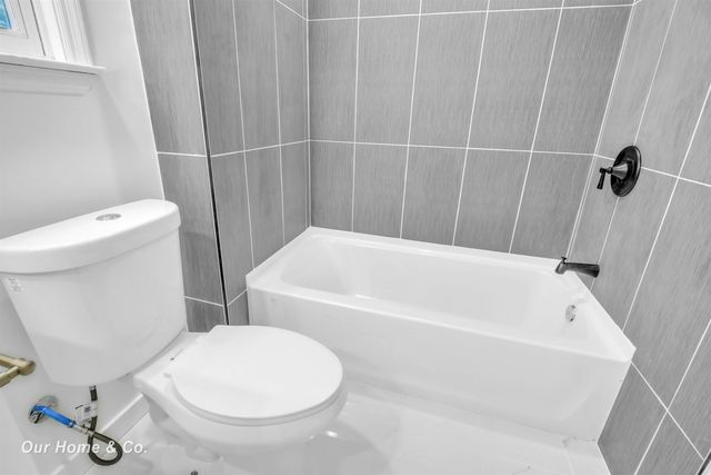 2502 Lee Drive, Bay City, MI 48708