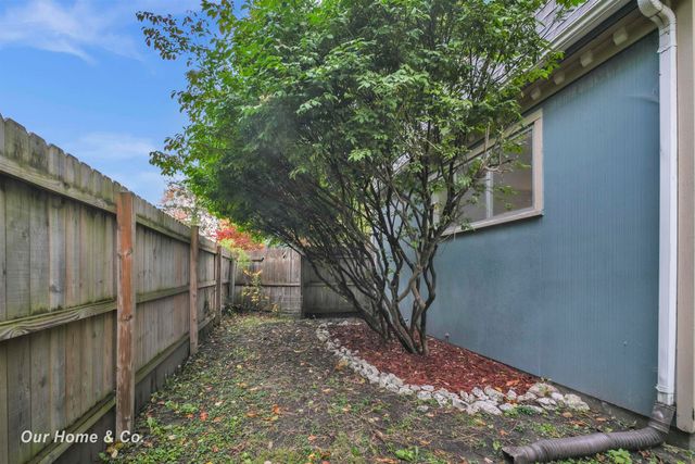 2502 Lee Drive, Bay City, MI 48708