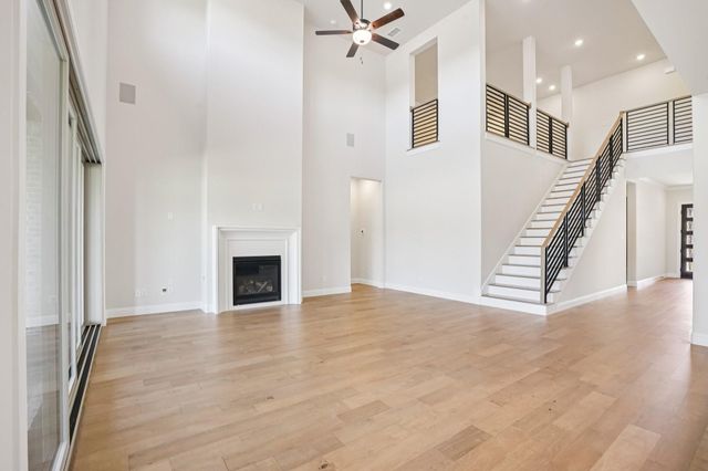 9927 Hunters Run Drive, Missouri City, TX 77459