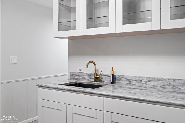 431 Fairlane Drive, Traverse City, MI 49684