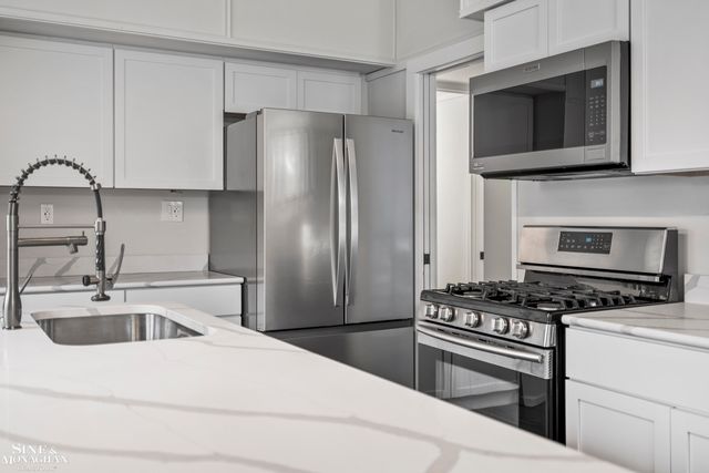 431 Fairlane Drive, Traverse City, MI 49684