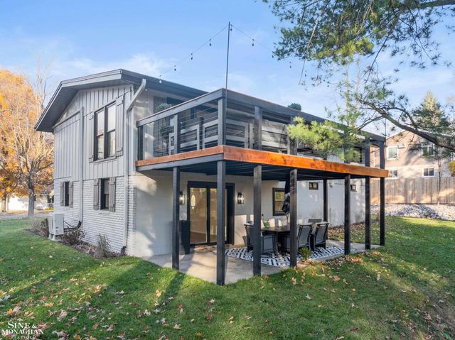 431 Fairlane Drive, Traverse City, MI 49684