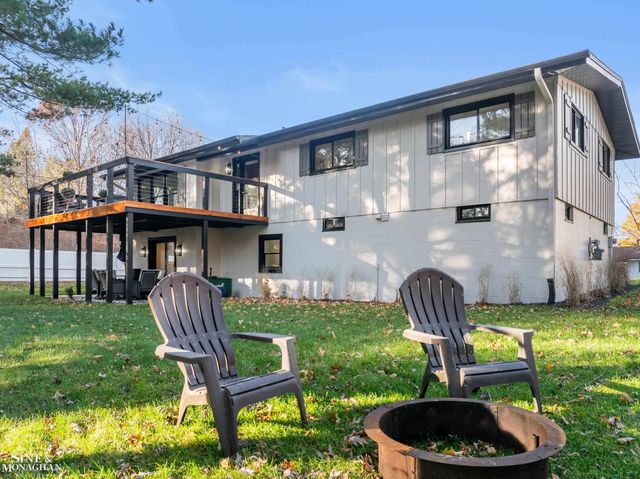 431 Fairlane Drive, Traverse City, MI 49684