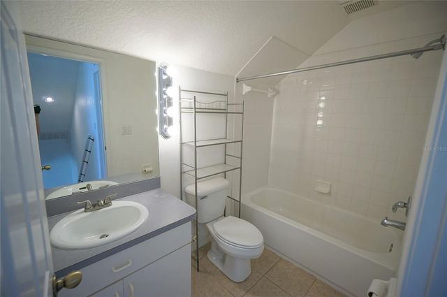 24606 VICTORIA WOOD COURT, Lutz, FL 33559