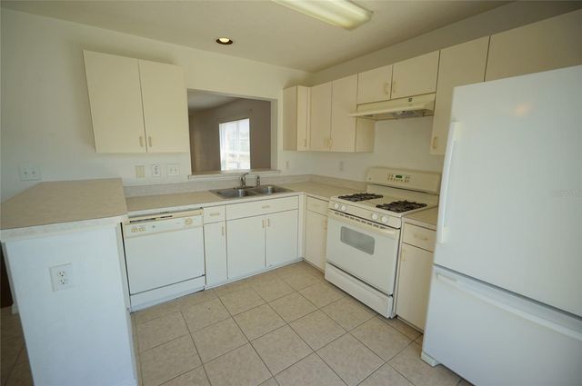 24606 VICTORIA WOOD COURT, Lutz, FL 33559