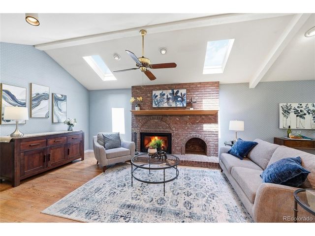 6982 S Niagara Ct, Englewood, CO 80112