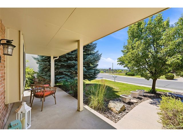 6982 S Niagara Ct, Englewood, CO 80112