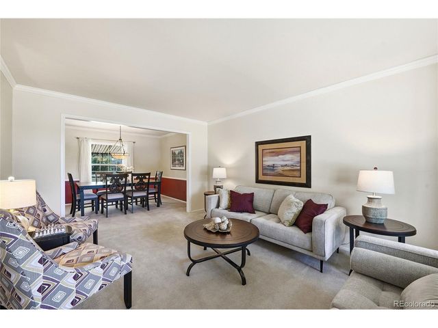 6982 S Niagara Ct, Englewood, CO 80112