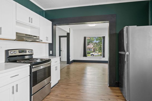 242 S Broadway St, Tekoa, WA 99033