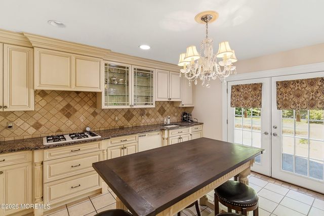 16 N Tunesbrook Drive, Toms River, NJ 08753
