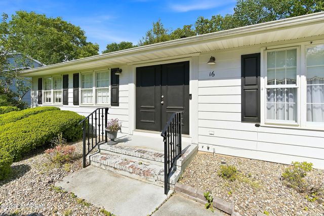 16 N Tunesbrook Drive, Toms River, NJ 08753