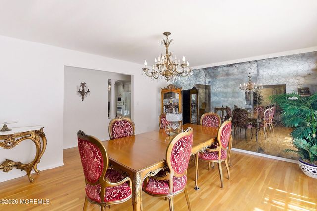 16 N Tunesbrook Drive, Toms River, NJ 08753