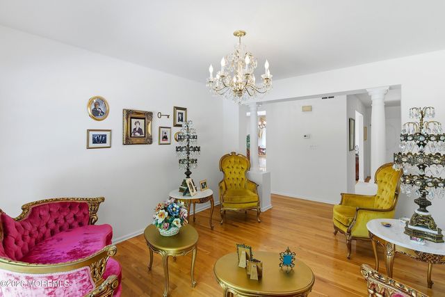 16 N Tunesbrook Drive, Toms River, NJ 08753