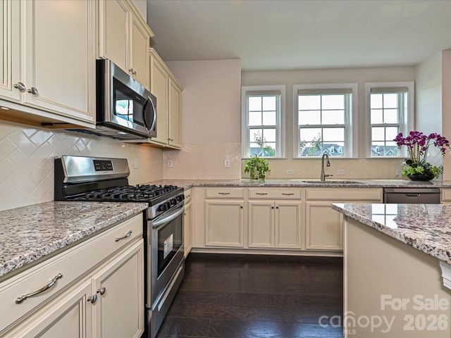 7827 Reunion Row Drive, Charlotte, NC 28277