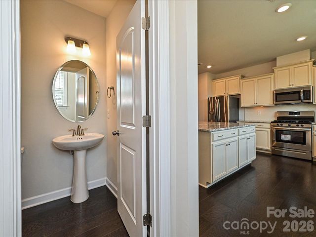7827 Reunion Row Drive, Charlotte, NC 28277