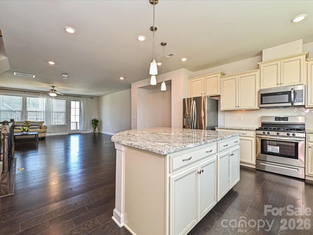 7827 Reunion Row Drive, Charlotte, NC 28277