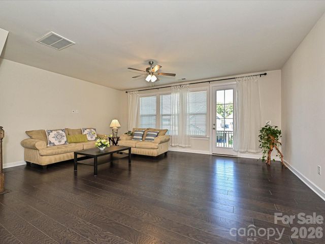 7827 Reunion Row Drive, Charlotte, NC 28277