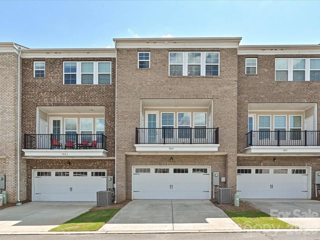 7827 Reunion Row Drive, Charlotte, NC 28277