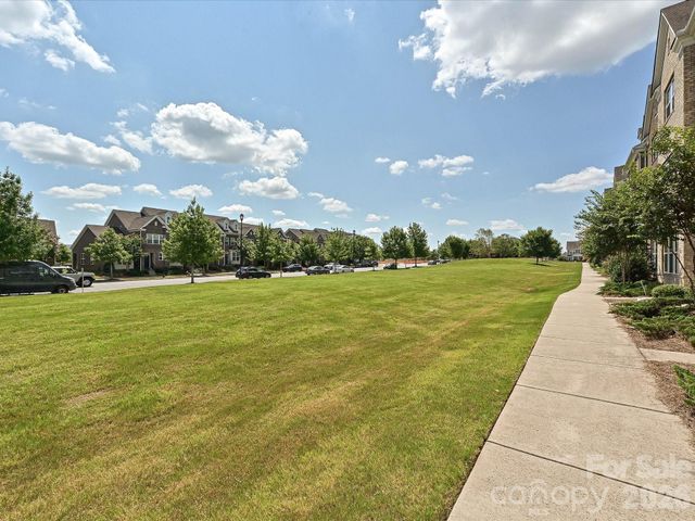 7827 Reunion Row Drive, Charlotte, NC 28277