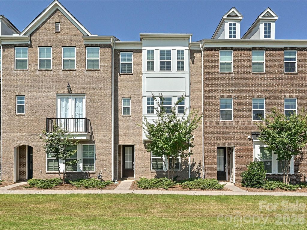 7827 Reunion Row Drive, Charlotte, NC 28277
