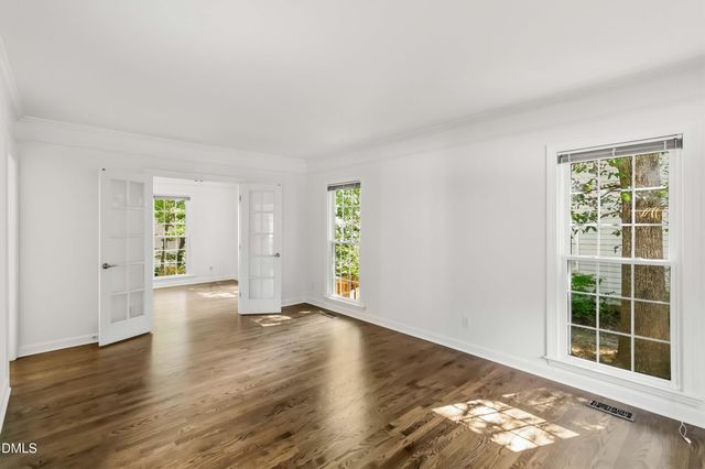 104 Strathburgh Lane, Cary, NC 27518