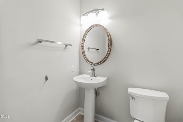 104 Strathburgh Lane, Cary, NC 27518