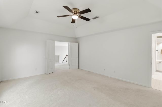 104 Strathburgh Lane, Cary, NC 27518