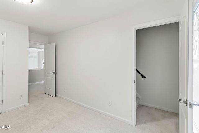 104 Strathburgh Lane, Cary, NC 27518