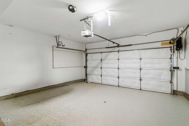 104 Strathburgh Lane, Cary, NC 27518