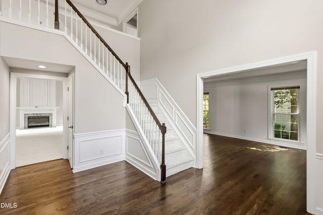 104 Strathburgh Lane, Cary, NC 27518