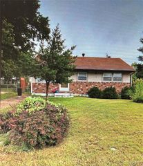 308 Crawford Road, St Louis, MO 63137