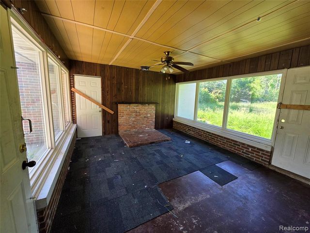 16433 Manning Street, Detroit, MI 48205