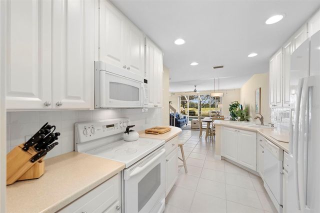 7520 ANDORA DRIVE, Sarasota, FL 34238