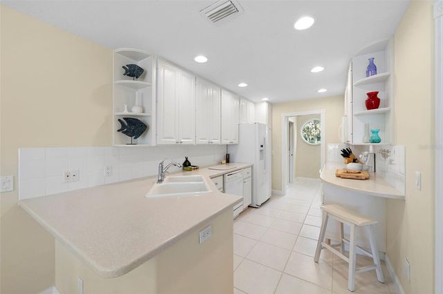 7520 ANDORA DRIVE, Sarasota, FL 34238