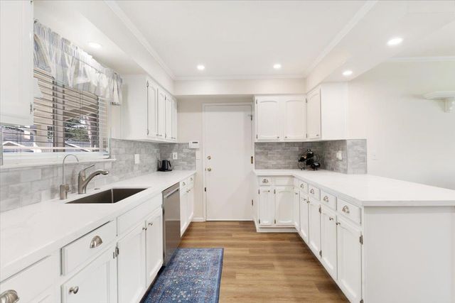 465 Los Altos Drive, Aptos, CA 95003