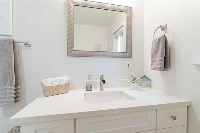 465 Los Altos Drive, Aptos, CA 95003