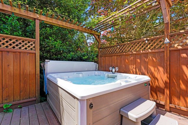 465 Los Altos Drive, Aptos, CA 95003