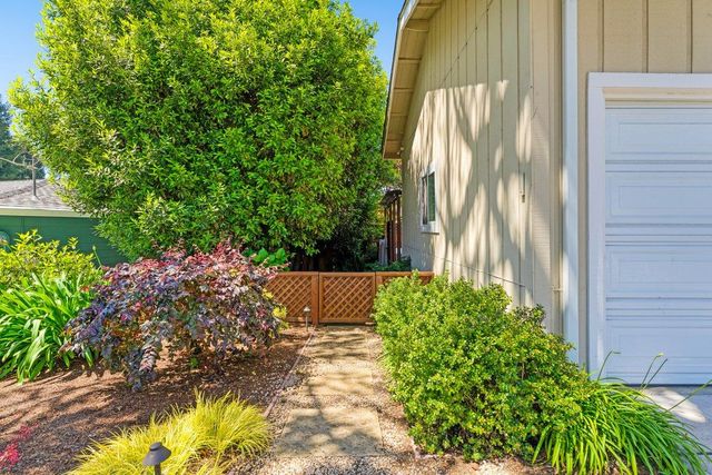465 Los Altos Drive, Aptos, CA 95003