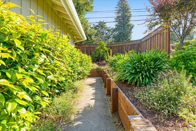 465 Los Altos Drive, Aptos, CA 95003