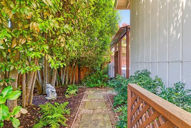 465 Los Altos Drive, Aptos, CA 95003