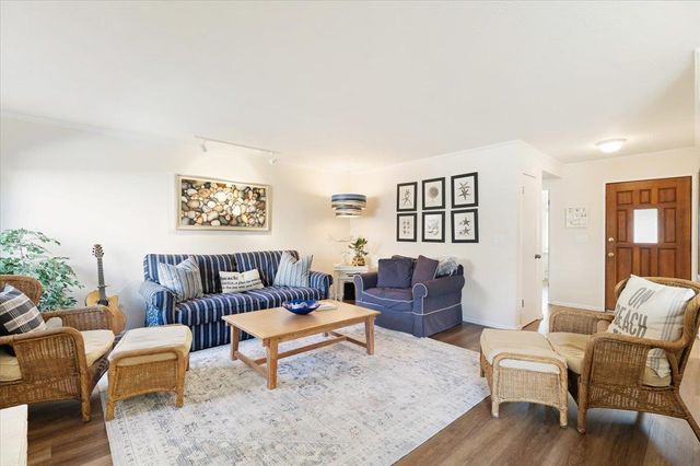 465 Los Altos Drive, Aptos, CA 95003