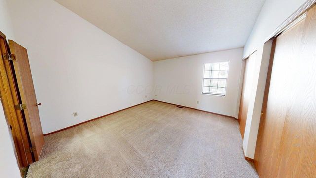 5275 Brandy Oaks Lane, Columbus, OH 43220